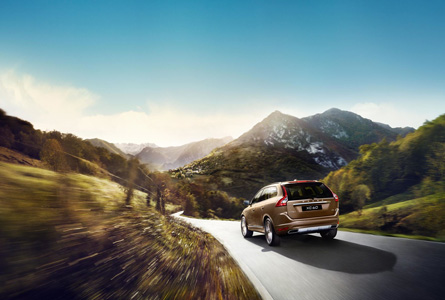 Volvo XC60 - Ускользая от восхищенных взглядов Volvo XC60 - Ускользая от восхищенных взглядов