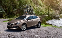 V40 Cross Country