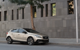 V40 Cross Country